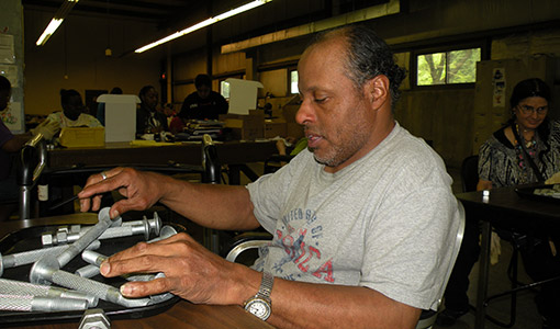 img-Working-with-bolts img-Working-with-bolts